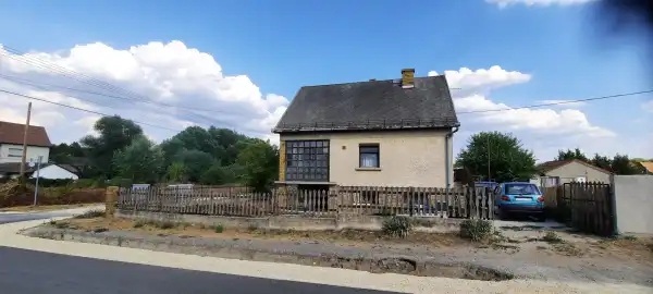 Eladó családi ház, Csörög 3+1 szoba 120 m² 41.9 M Ft