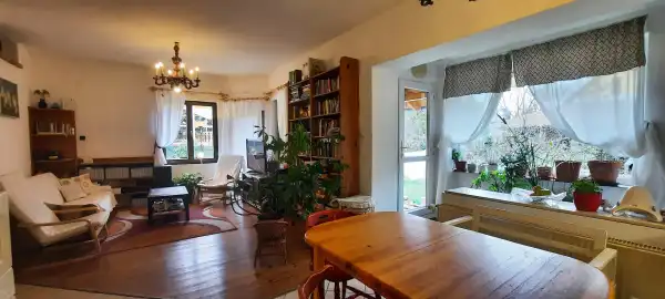 Eladó családi ház, Göd 8 szoba 164 m² 120 M Ft