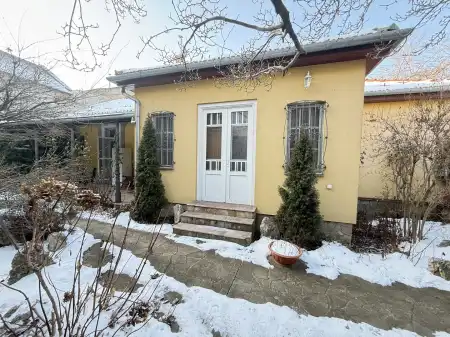 Eladó családi ház, Vác 2+1 szoba 86 m² 89 M Ft
