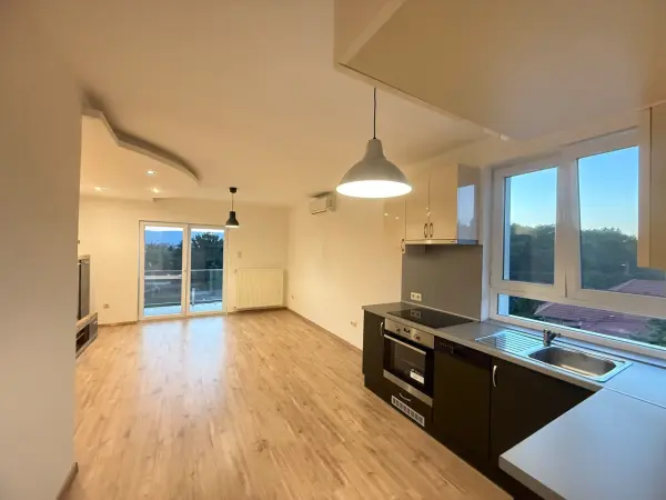 Kiadó téglalakás, Vác 1+2 szoba 63 m² 260 E Ft/hó