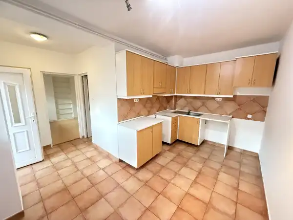 Kiadó téglalakás, Vác 1 szoba 40 m² 150 E Ft/hó