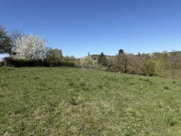 Eladó Szántó, Vác 5313 m² 59.9 M Ft