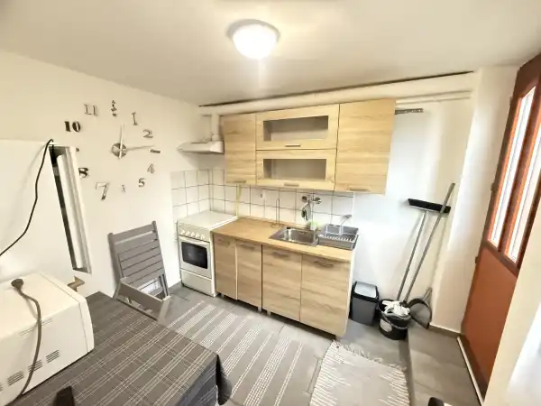 Kiadó téglalakás, Vác 1 szoba 23 m² 130 E Ft/hó