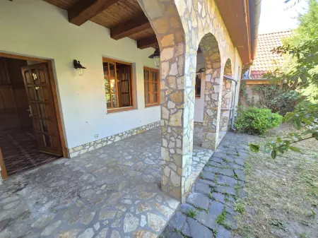 Kiadó téglalakás, Vác 3 szoba 77 m² 250 E Ft/hó