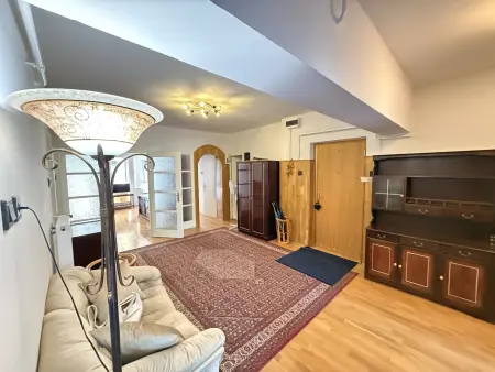 Kiadó téglalakás, Vác 3+1 szoba 102 m² 295 E Ft/hó